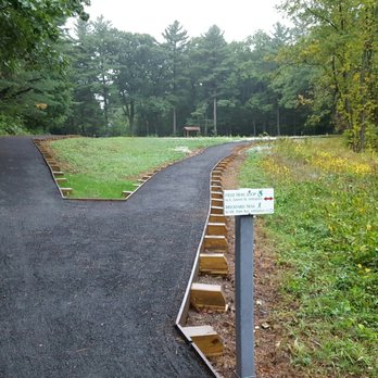 Mutter's Field Accessible Trail - Hiking Near Me - Easthampton, Massachusetts