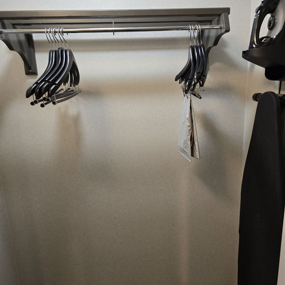 Baltimore Marriott Waterfront - Closet - Hotels Near Me - Baltimore, Maryland Baltimore Marriott Waterfront - Closet - Hotels Near Me - Baltimore, Maryland
