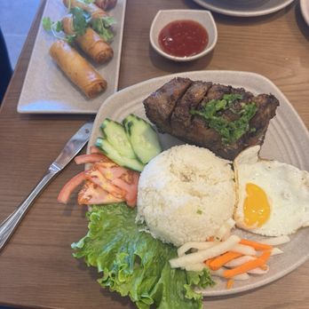 Saigon Bites - Short ribs - Vietnamese Near Me - Roseville, California Saigon Bites - Short ribs - Vietnamese Near Me - Roseville, California
