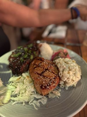 Duke's Beach House Maui by null