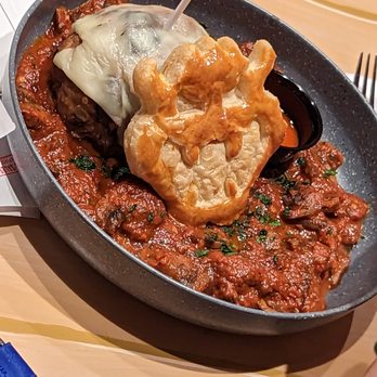 Toadstool Cafe - Bowser's Fireball Challenge - Cafes Near Me - Universal City, California