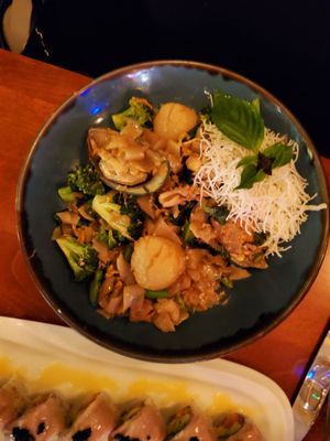 Bangkok Bento Thai Kitchen and Sushi bar by null