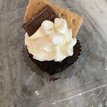 Liv For Sweets - S'mores - Cupcakes Near Me - Pilot Mountain, North Carolina Liv For Sweets - S'mores - Cupcakes Near Me - Pilot Mountain, North Carolina