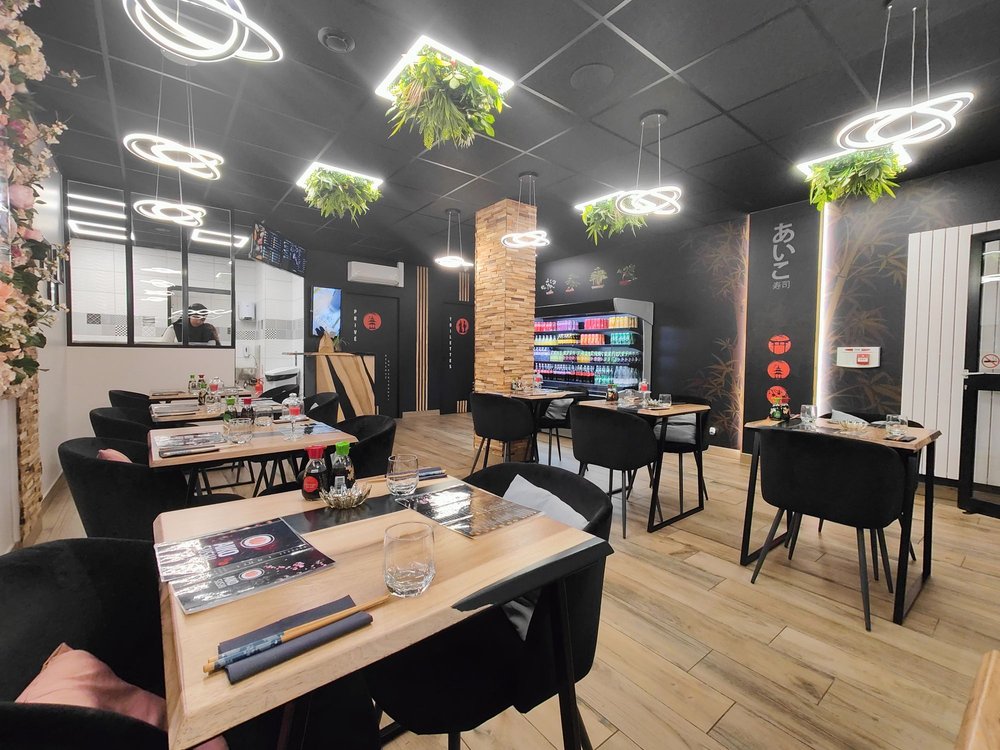 AIKO SUSHI 38 Av de Chambéry, Annecy, HauteSavoie, France Sushi