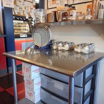 Rodeos Pizza & Saladeria - Pick up your cheese and spices. - Pizza Near Me - Klamath Falls, Oregon