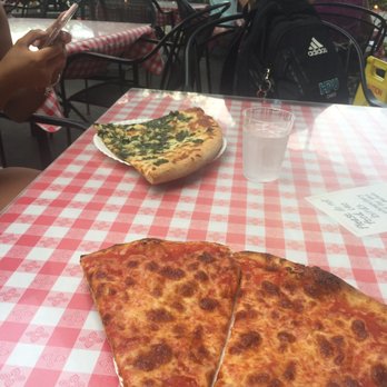 Bob's Pizzeria - Cheese pizza slice and garlic spinach slice - Pizza Near Me - Kailua, Hawaii Bob's Pizzeria - Cheese pizza slice and garlic spinach slice - Pizza Near Me - Kailua, Hawaii