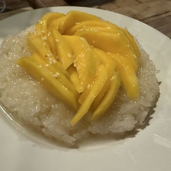 Awesome Thai - Sweet Sticky Rice with Mango - Thai Near Me - Las Vegas, Nevada