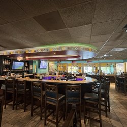 Altos Cantina Mexican Kitchen - Great atmosphere, very clean. Comfortable bar tables and chairs.
