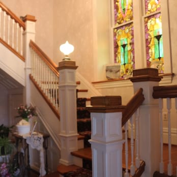 Rose Heart Inn - Formal staircase and stained glass windows - Bed & Breakfast Near Me - Mount Gilead, Ohio Rose Heart Inn - Formal staircase and stained glass windows - Bed & Breakfast Near Me - Mount Gilead, Ohio