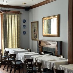 Tre Kronor - Upstairs