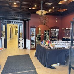 Pyramid of Enlightenment - They did such a beautiful upgrade on their new location. Very beautiful warm and welcoming