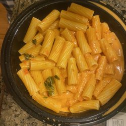 Vinny's Italian Grill & Pizzeria - VODKA RIGATONI