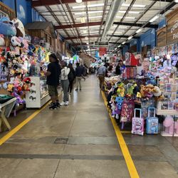 La Vaquita  Flea Market - Main hall