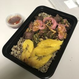 Steak with plantains and Quinoa with pickled onions