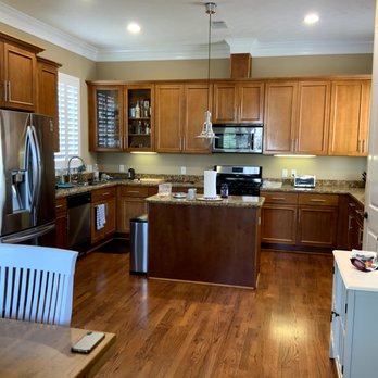 Houston Residential Painters - Kitchen before - Painters Near Me - Conroe, Texas