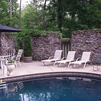 Pineapple Hill Bed & Breakfast Inn - Hotels Near Me - New Hope, Pennsylvania Pineapple Hill Bed & Breakfast Inn - Hotels Near Me - New Hope, Pennsylvania