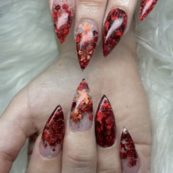 D Nails & Spa