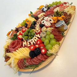 Boards by Brie - Board for 4-6 : Christmas Themed