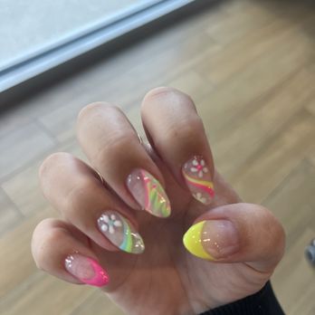 Tipsy Salon Bar Linton Blvd - Also summer vacay! - Eyelash Service Near Me - Delray, Florida Tipsy Salon Bar Linton Blvd - Also summer vacay! - Eyelash Service Near Me - Delray, Florida