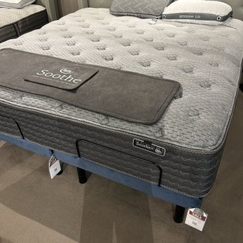 RC Willey - New fabulous Serta mattress. And it moves up and down lol! - Furniture Stores Near Me - Las Vegas, Nevada RC Willey - New fabulous Serta mattress. And it moves up and down lol! - Furniture Stores Near Me - Las Vegas, Nevada