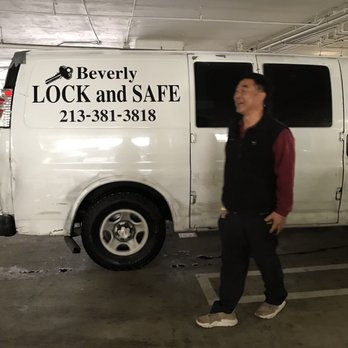 Beverly Locksmith - They will come to you!! So convenient - Keys & Locksmiths Near Me - Los Angeles, California
