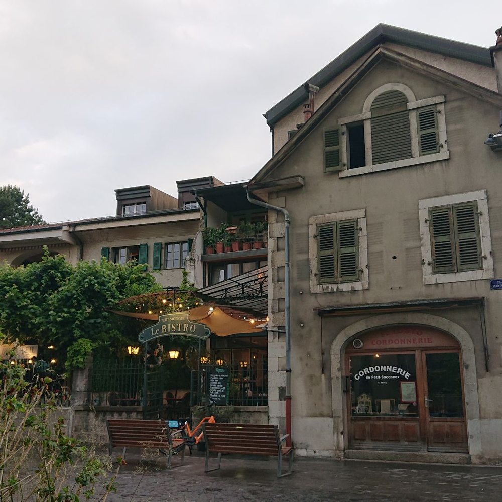 Café du Soleil - Café du Soleil - Fondue Near Me - Geneva, GE Café du Soleil - Café du Soleil - Fondue Near Me - Geneva, GE