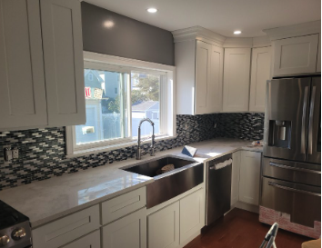 Slide of L & a Custom Construction