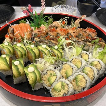 Meet Sushi and Boil - Noodles Near Me - Toronto, Ontario