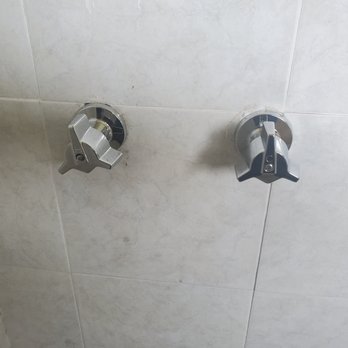 Fitzpatrick Plumbing - Two new stems, handles.  Job  completed by me.  Plumber should never have reinstalled ols stem with just new washers. - Plumbing Near Me - Fort Pierce, Florida
