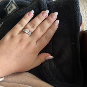 Louis Nails - SNS. Love the shape and the time they took to make sure the nail shape was not bulky and perfect! - Nail Salons Near Me - Hoover, Alabama Louis Nails - SNS. Love the shape and the time they took to make sure the nail shape was not bulky and perfect! - Nail Salons Near Me - Hoover, Alabama