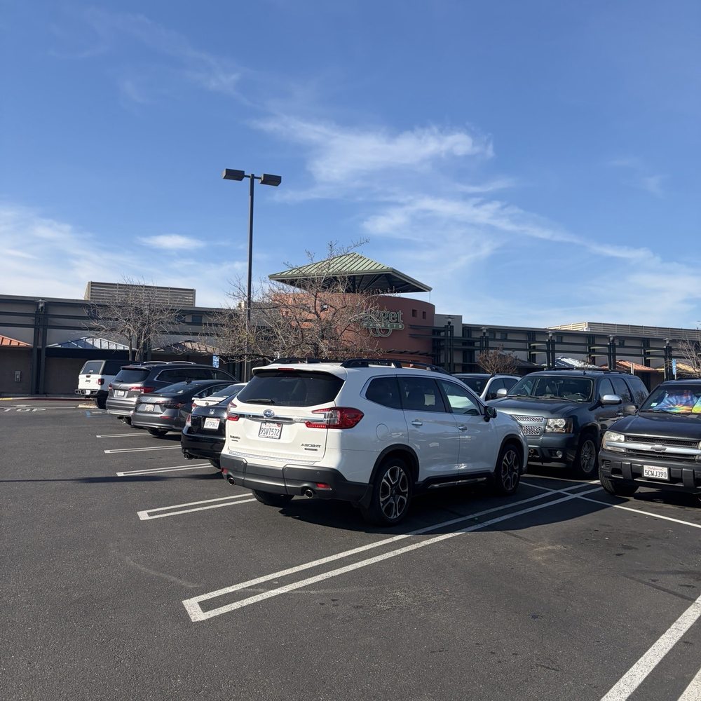 Nugget Markets - Outside parking lot - Grocery Near Me - Vacaville, California