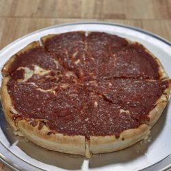 Campione’s Taste of Chicago - Mt Juliet - The best deep dish Chicago style pizza I've ever had!