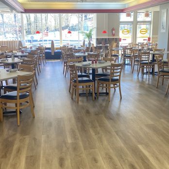 Eppes Essen Deli & Restaurant - Main dining area - Delis Near Me - Livingston, New Jersey Eppes Essen Deli & Restaurant - Main dining area - Delis Near Me - Livingston, New Jersey
