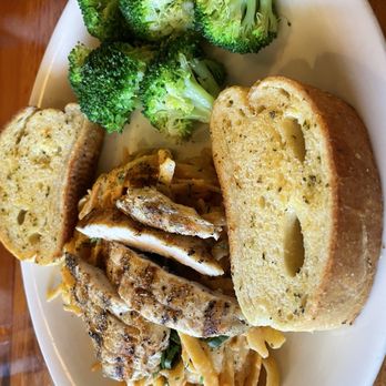 Bryce Canyon Pines Restaurant - Cajun chicken pasta - American Near Me - Bryce Canyon, Utah