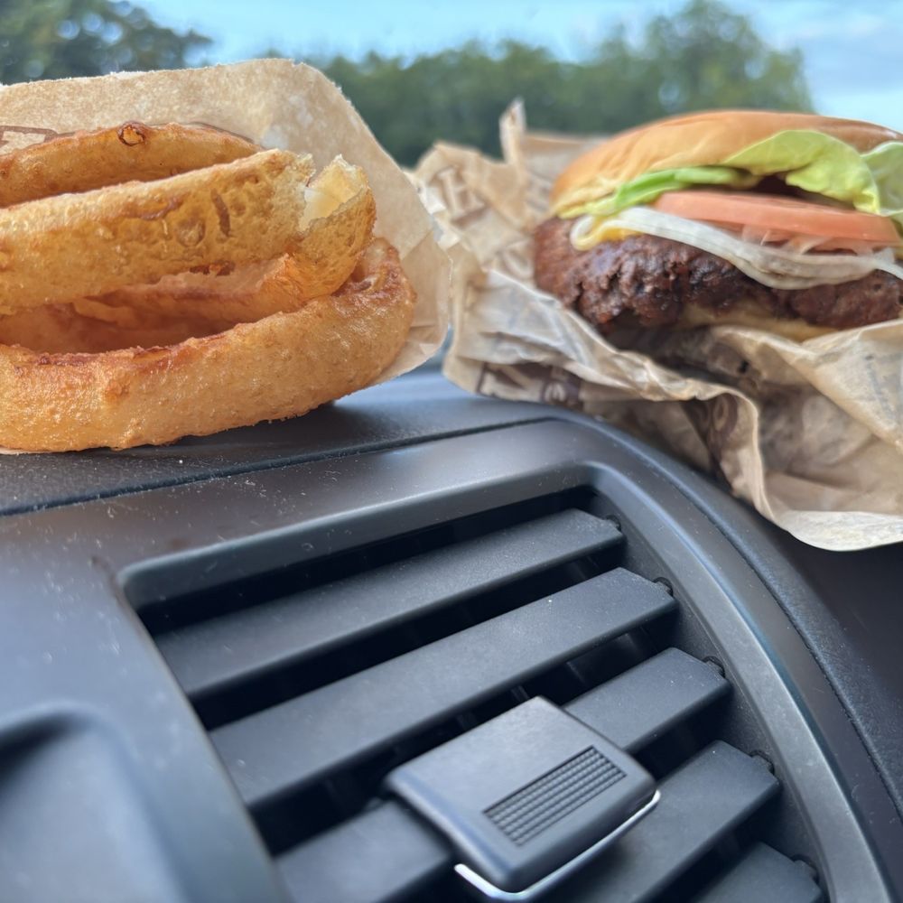 Howdy Burger - Original Howdy burger combo with side of onion rings - Fast Food Near Me - Tulsa, Oklahoma Howdy Burger - Original Howdy burger combo with side of onion rings - Fast Food Near Me - Tulsa, Oklahoma