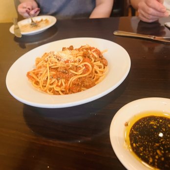 Vaiano Trattoria - Spaghetti bolognese - Italian Near Me - Granite Bay, California Vaiano Trattoria - Spaghetti bolognese - Italian Near Me - Granite Bay, California