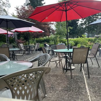 Cameo Cafe - Patio seating - Breakfast & Brunch Near Me - Vancouver, Washington