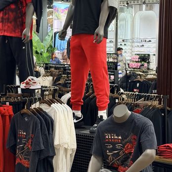 Shoe Palace - Shoe Stores Near Me - San Jose, California