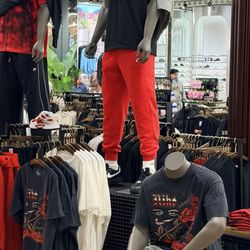 Shoe Palace