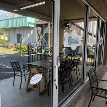 Cinotti's Bakery & Deli - Bakeries Near Me - Jacksonville Beach, Florida