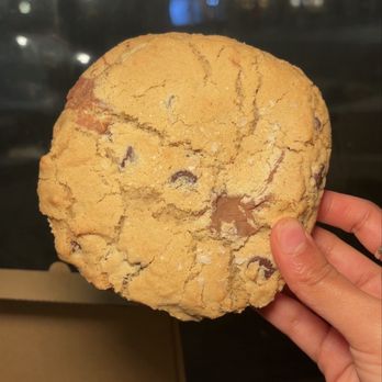 Red Light - Big Ass Cookie - Bars Near Me - Washington, DC, District of Columbia Red Light - Big Ass Cookie - Bars Near Me - Washington, DC, District of Columbia