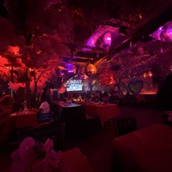 Cave Restaurant