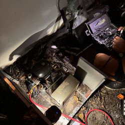 Refrigerant leaks require specialized equipment and a high level of professionalism.