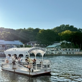 Saugatuck Chain Ferry - Public Transportation Near Me - Saugatuck, Michigan