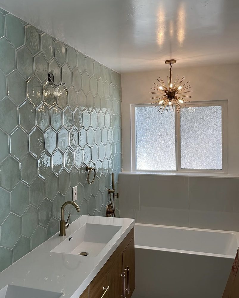 Slide of Vando Construction