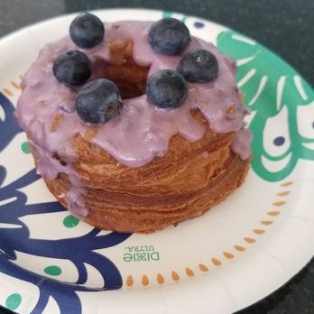 Friendly Donuts - Blueberry!!! - Donuts Near Me - Orange, California Friendly Donuts - Blueberry!!! - Donuts Near Me - Orange, California