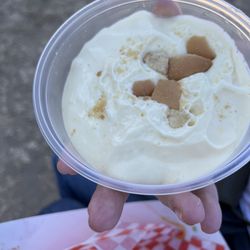 Sweet Edna's Southern Catering - Banana pudding