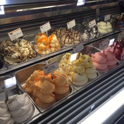 Gelateria Miraval - Noch mehr lägga Eis