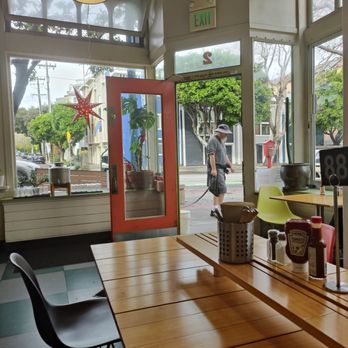 Duboce Park Cafe - This is the photo of the Duboce Park Cafe. - Coffee & Tea Near Me - San Francisco, California