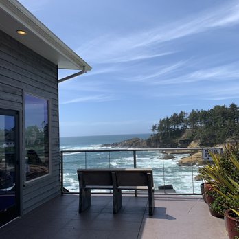 Tidal Raves - Outside - New American Near Me - Depoe Bay, Oregon